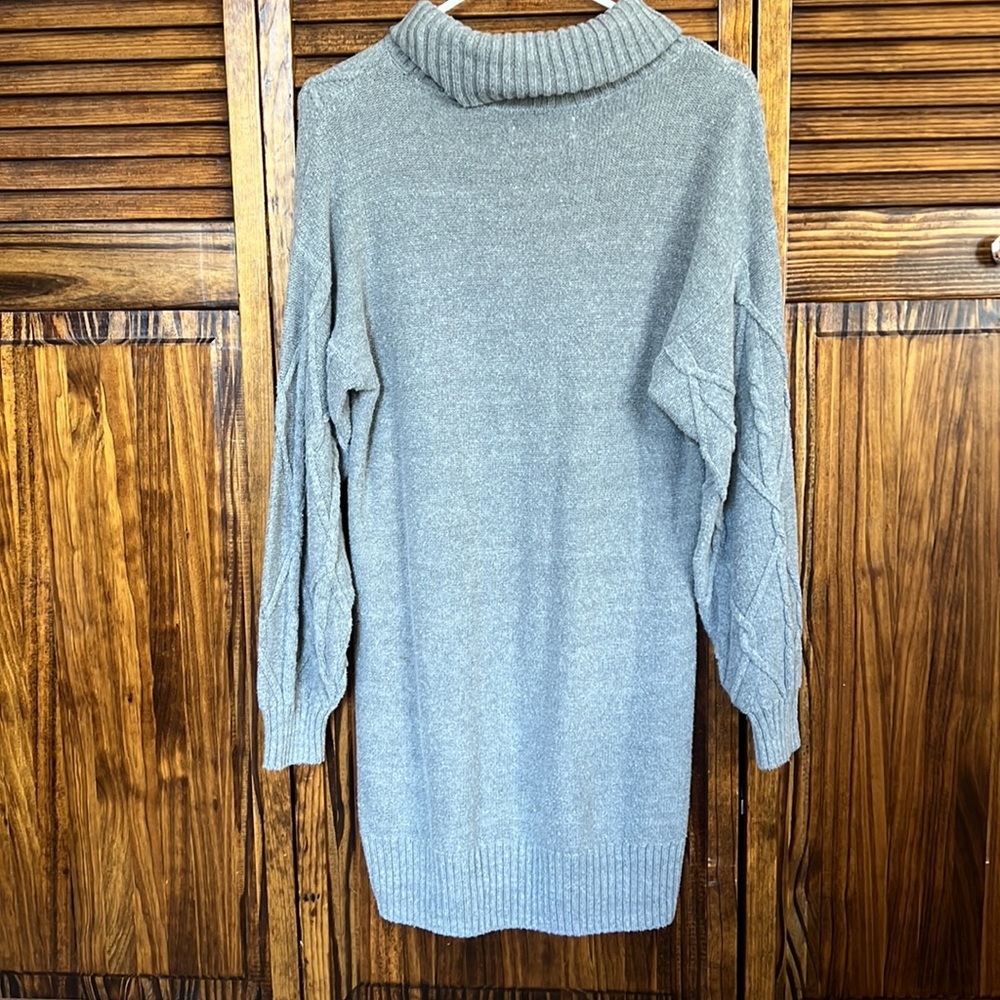 🌻 Hollister turtle neck sweater dress! - Picture 4 of 4
